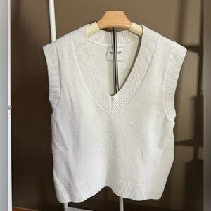 Abercrombie & Fitch Cream Knit Vest